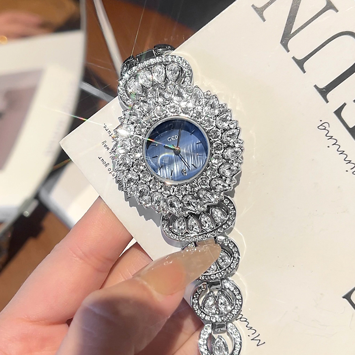 Luxury Watch For Sale - UTHAI CQ443 แฟชั่นหรูหราสร้อยข้อมือลายท้องฟ้าเต็มไปด้วยดวงดาวนาฬิกาผู้หญิงเบย์มูประณีตนาฬิกาควอตซ์นาฬิกาลำลองของขวัญ, นาฬิกาสำหรับผู้หญิง