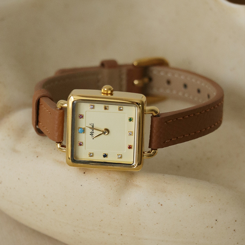Luxury Watch With Leather Strap - นาฬิกาข้อมือผู้หญิงดั้งเดิม สไตล์นักเรียน หรูหราเบาๆ สำหรับผู้หญิง ฤดูใบไม้ร่วง/ฤดูหนาว สายหนัง