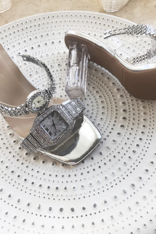 รองเท้าส้นสูงคริสตัลดีไซน์ดั้ง - Luxury Watch With Leather Strap บทวิจารณ์และราคา