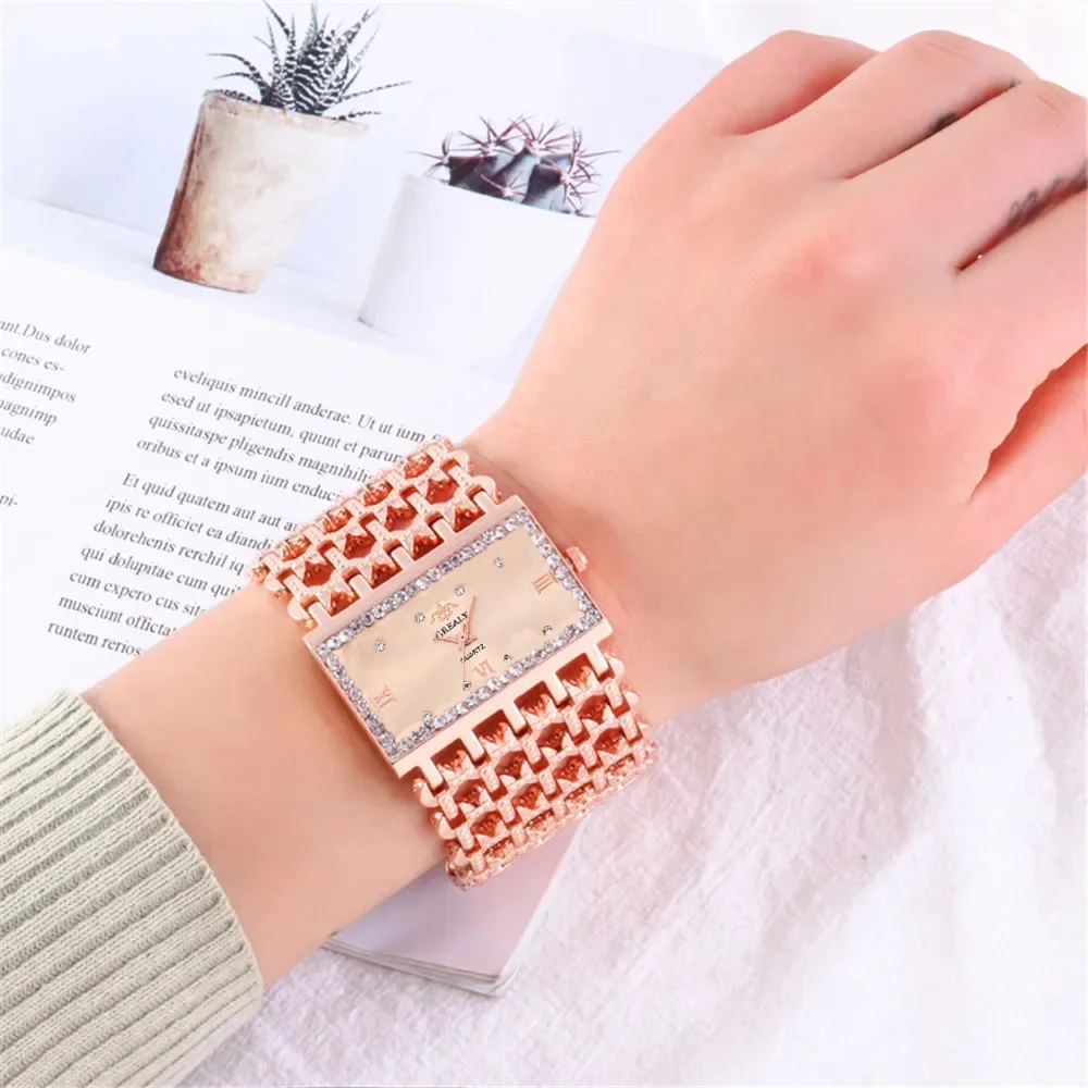 นาฬิกาควอทซ์เพชรทรงสี่เหลี่ยมห - Luxury Watch Square บทวิจารณ์และราคา