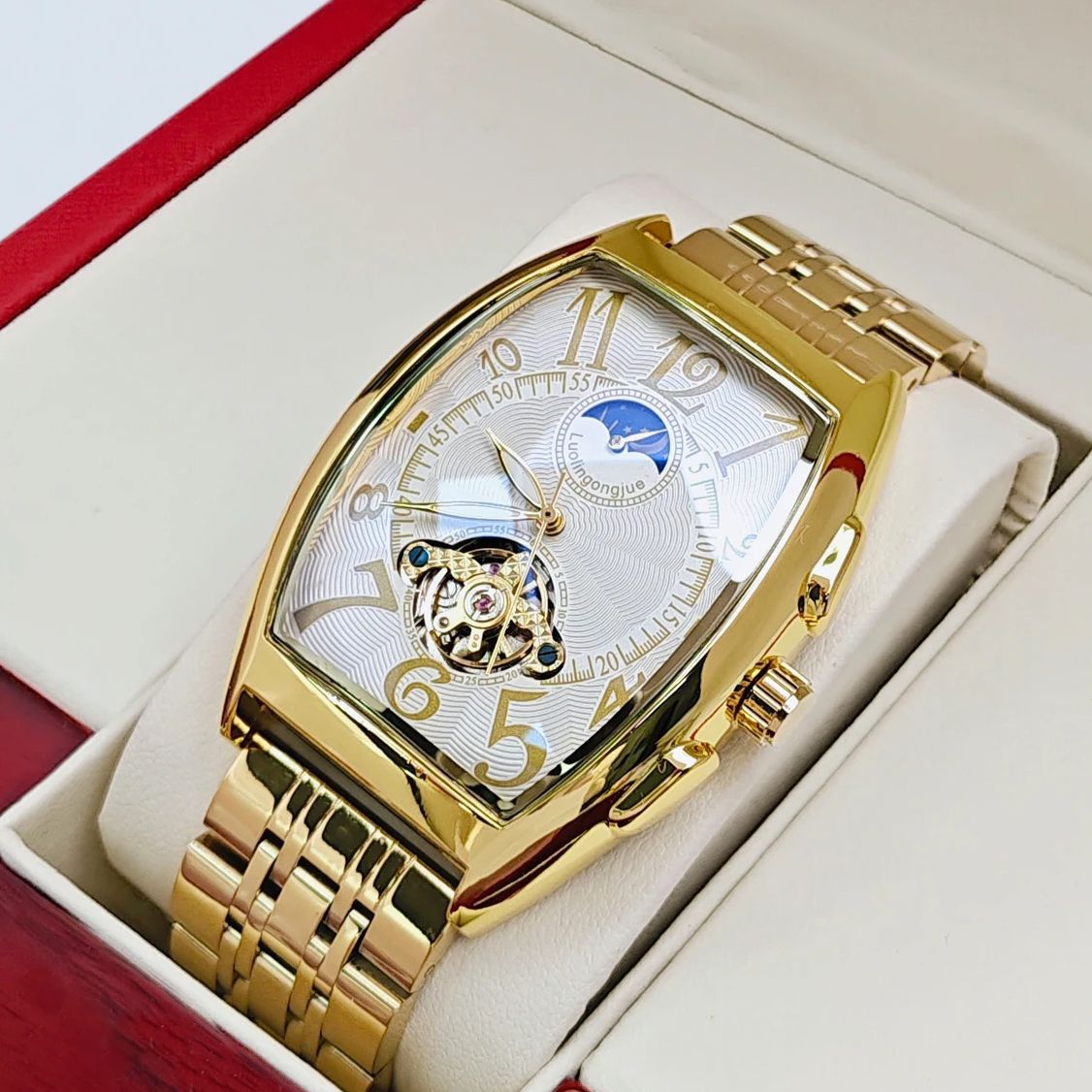 นาฬิกาข้อมือผู้ชายทรงบาร์เรลสุ - Luxury Watch Tier บทวิจารณ์และราคา