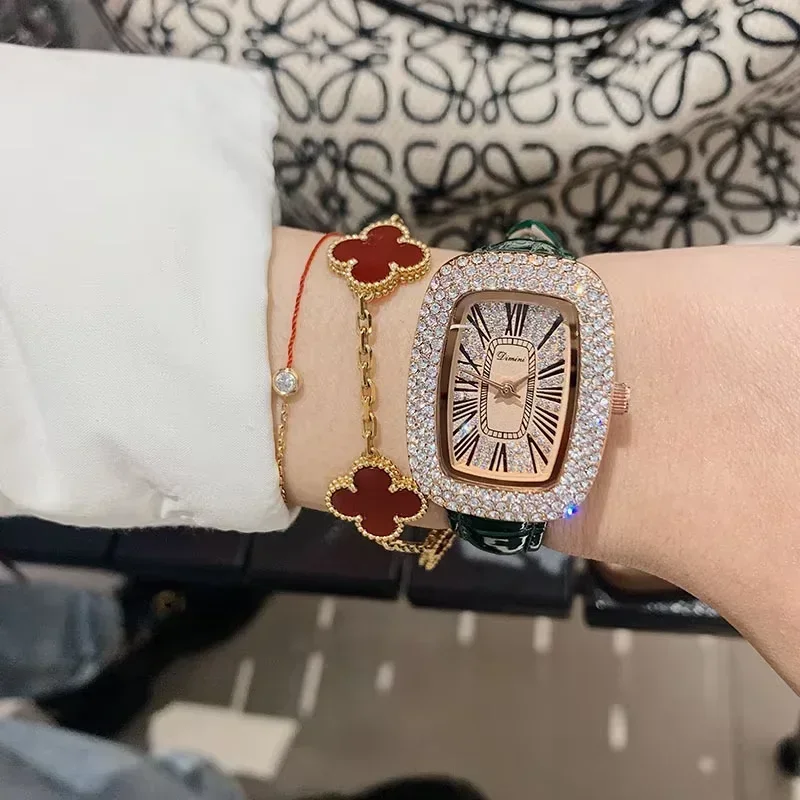นาฬิกาสายหนังผู้หญิงทันสมัยและ - Luxury Watch With Leather Strap บทวิจารณ์และราคา